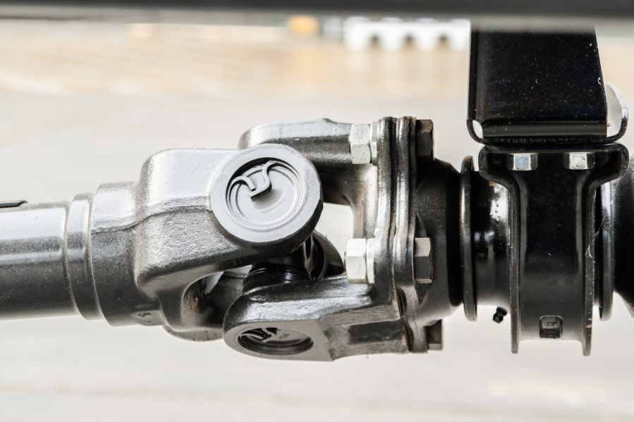 To ensure the health and road safety of your car, you can identify poor Universal joints.